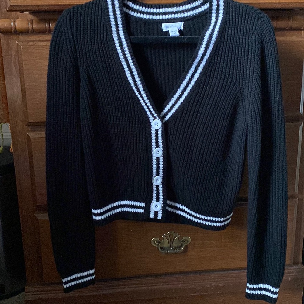 perfect condition- never worn, FULL TILT %100 acrylic button up knitted sweater